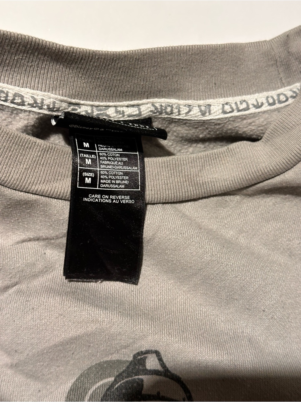 Star Wars Men’s Crewneck Sweatshirt - Gray with Bounty Hunter Graphic - Picture 5 of 9